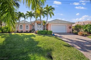 2512 Sw 45th St, Cape Coral