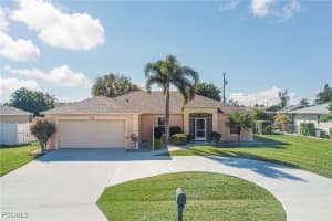 406 Se 22nd St, Cape Coral