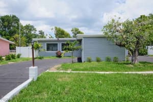 4370 Deleon St, Fort Myers