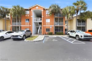 6490 Aragon Way 106, Fort Myers