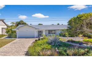 952 Kings Crown Dr, Sanibel