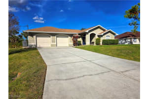 1625 N Gator Cir, Cape Coral