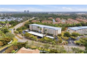 14801 Park Lake Dr 5, Fort Myers