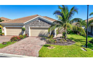 8290 Venetian Pointe Dr, Fort Myers