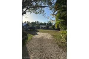 19856 Adams Rd, Fort Myers
