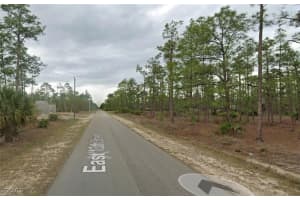  Corner Lot St E, Lehigh Acres