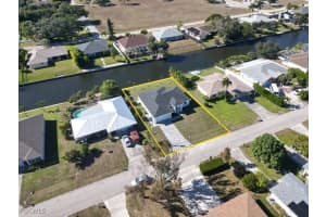 34 Se 23rd Pl, Cape Coral