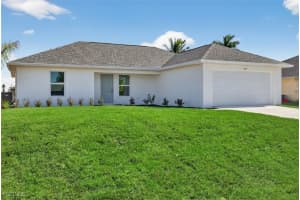 1219 Nw 8th Pl, Cape Coral