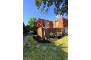 5223 Cedarbend Dr 1, Fort Myers