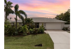 1816 Se 36th Ter, Cape Coral