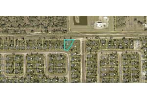 300 Tyrone Ave, Lehigh Acres