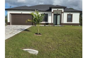 1145 Augusta St E, Lehigh Acres