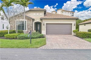 14589 Laguna Dr, Fort Myers