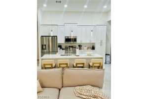 1929 Ne 14th St, Cape Coral