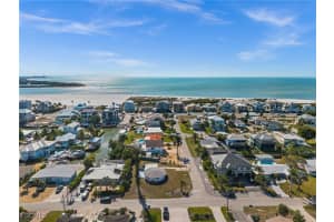 190 Tarpon Rd, Fort Myers Beach