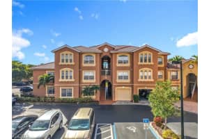 15630 Ocean Walk Cir 102, Fort Myers