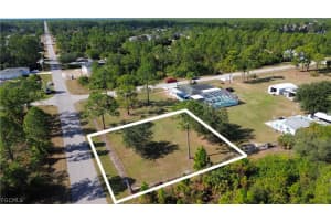 203 E 9th St, Lehigh Acres