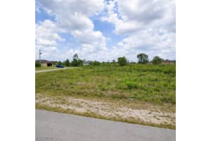 376 Chalet Ave S, Lehigh Acres 376 Chalet Ave S, Lehigh Acres