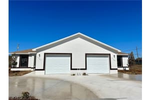 1131 Sw 16th Ter, Cape Coral