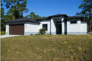 1100 Congress Ave, Lehigh Acres