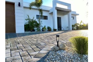 1506 Sw 1st St, Cape Coral