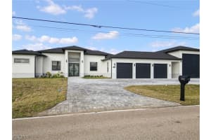 302 El Dorado Blvd N, Cape Coral
