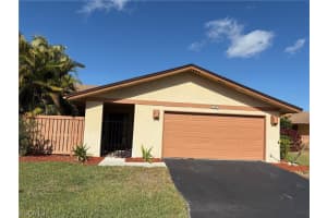 6479 Royal Woods Dr, Fort Myers