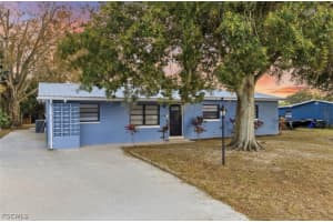 1332 Draper Dr, Lake Placid