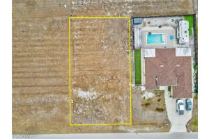 4607 6th St W, Lehigh Acres