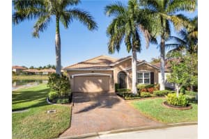 3280 Royal Gardens Ave, Fort Myers