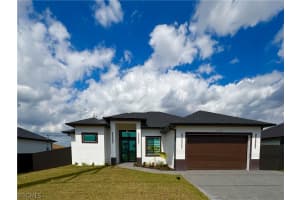 213 Kismet Pkwy E, Cape Coral