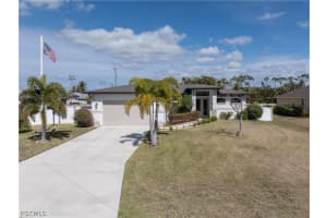 1423 Sw 20th St, Cape Coral