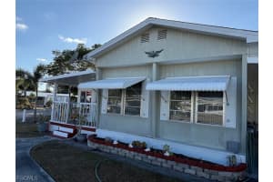 123 Flame Ln, North Fort Myers