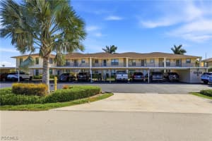 4005 Se 19th Pl 8, Cape Coral