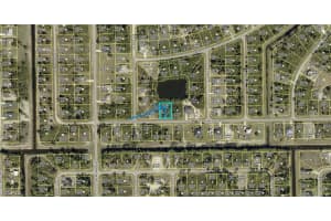 927 Lakeside Dr, Lehigh Acres