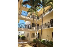 11220 Caravel Cir 304, Fort Myers