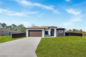 1935 Holyoke Ave, Lehigh Acres