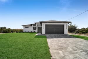 2805 58th St W, Lehigh Acres