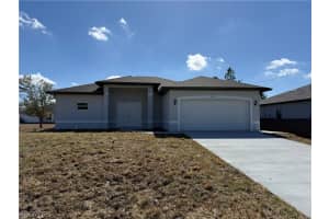 3005 31st St W, Lehigh Acres