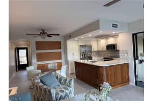 5850 Trailwinds Dr 713, Fort Myers