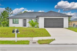 6109 Hershey Ave, Fort Myers