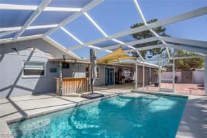 322 Sw 28th Ter, Cape Coral