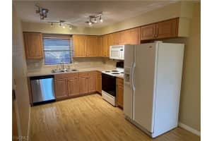 6777 Winkler Rd 106, Fort Myers