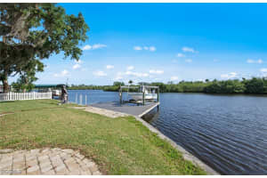 13782 River Forest Dr, Fort Myers