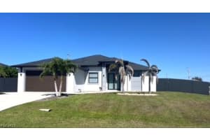 201 Nw 3rd Ln, Cape Coral