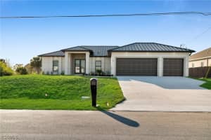 16 Sw 22nd Ave, Cape Coral