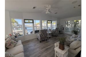 1595 Main St, Fort Myers Beach