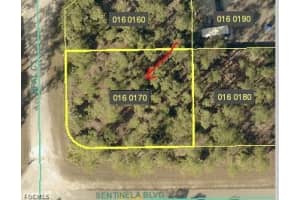 107 Opal Ct, Lehigh Acres