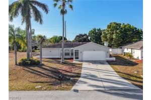 130 Se 7th St, Cape Coral