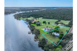 5997 Dragoon Ct, Fort Denaud